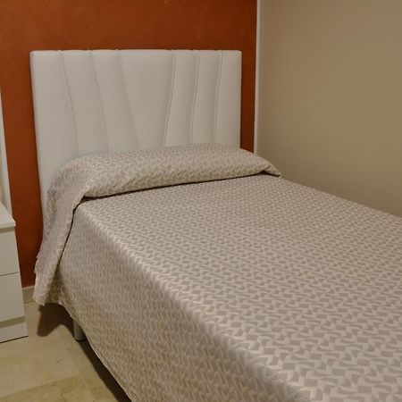 Hostal El Bugar テルエル エクステリア 写真
