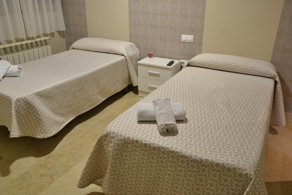 Hostal El Bugar テルエル エクステリア 写真